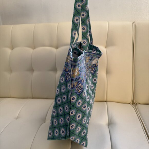 Sézane x Momoni limited edition floral tile print tote bag, green blue, NWOT - Picture 5 of 5